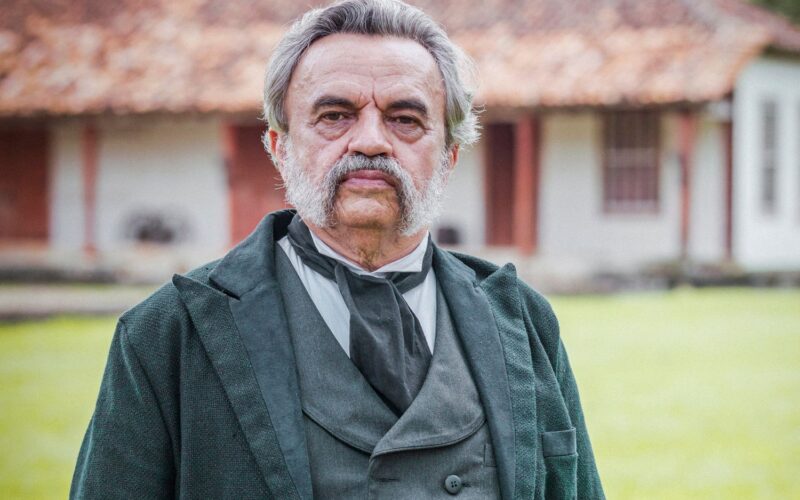 Atriz que contracenou com José Dumont faz grave alerta sobre o caso de estupro