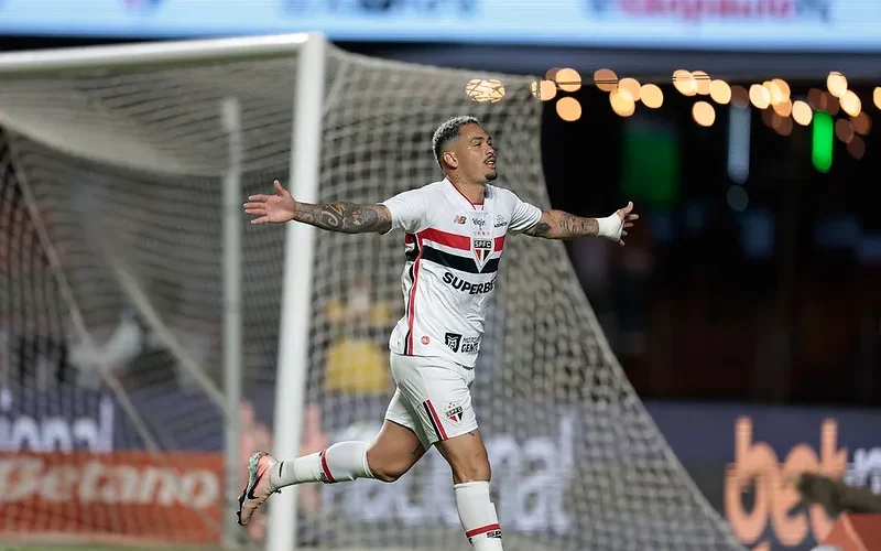 Roger admite desafio no São Paulo após triunfo apertado contra o Juventude e expressa otimismo para a recuperação