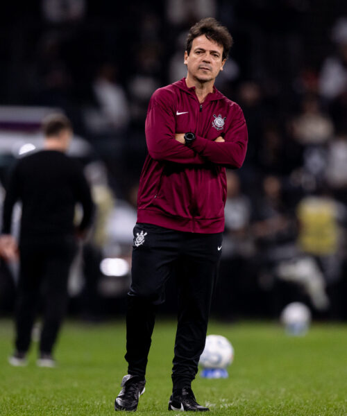Diniz reflete sobre desempenho do Corinthians e classifica vaias a Yuri Alberto como reações normais