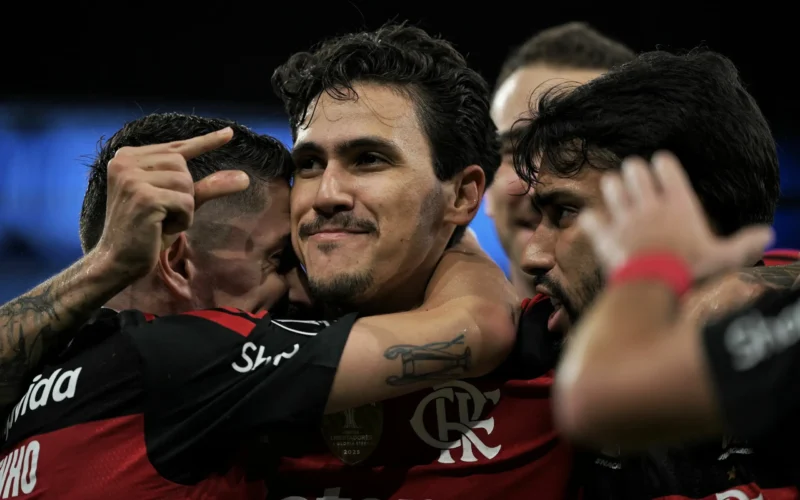 Abel Ferreira cobra atenção da arbitragem antes do duelo entre Flamengo e Palmeiras