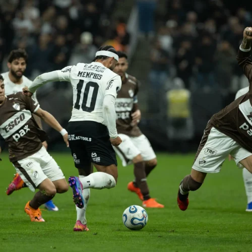 Memphis Depay desmistifica expectativas e revela desafios sobre futuro no Corinthians: “não é tão simples