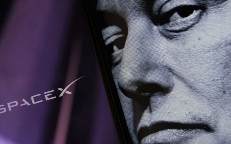 SpaceX oferece incentivo a Elon Musk para desenvolvimento de colônias em Marte e data centers no espaço