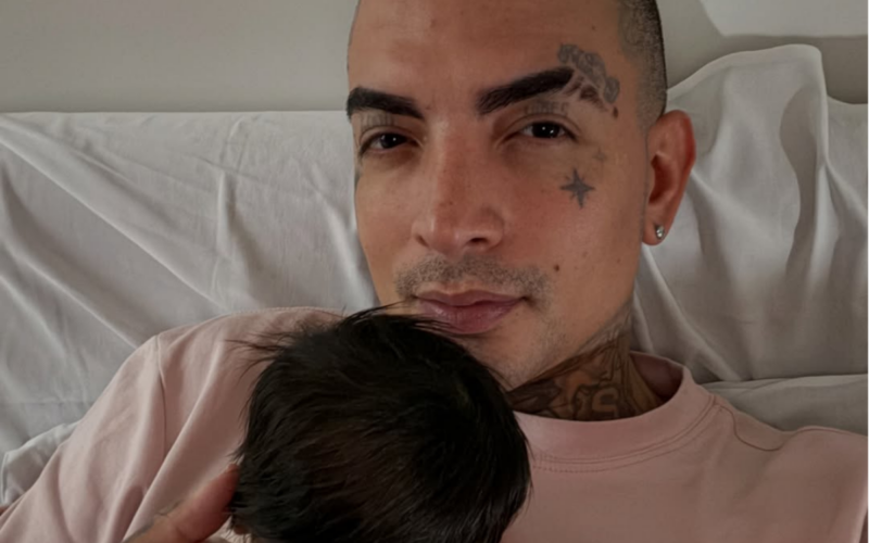 Acidente de trânsito envolve esposa e filha de MC Guimê após filmagem de clipe