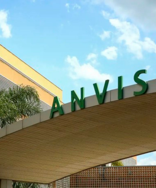 Anvisa banha 12 produtos de limpeza irregulares; veja a relação completa