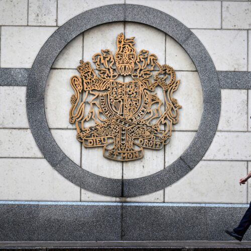 Moscou prende segurança da Embaixada britânica acusado de complô com Ucrânia