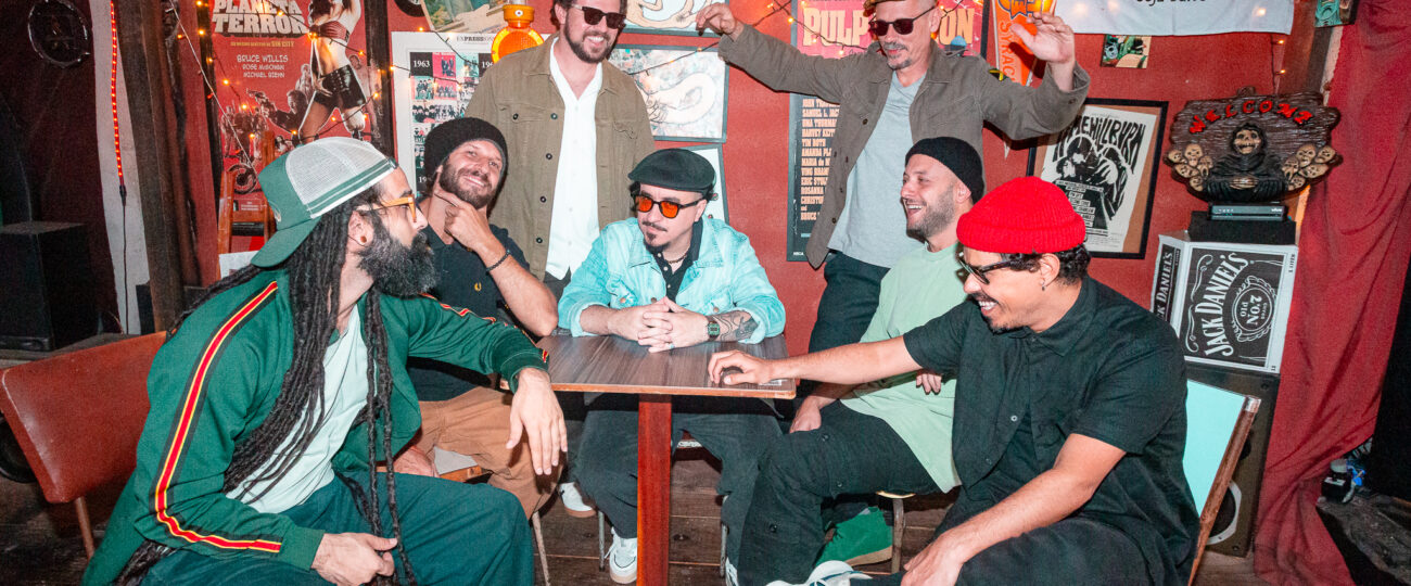 Buena Onda Reggae Club faz show gratuito no CCSP celebrando 10 anos de carreira