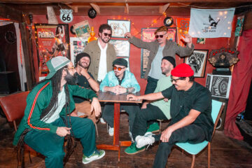 Buena Onda Reggae Club faz show gratuito no CCSP celebrando 10 anos de carreira