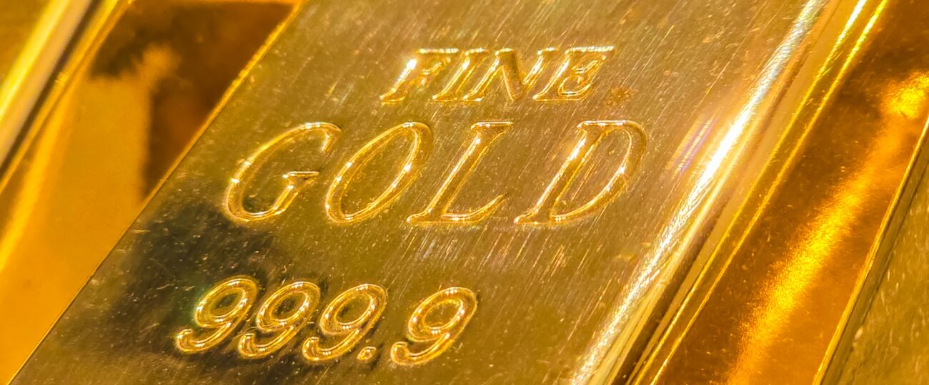 Banco Central Holandês repatria reservas de ouro em meio a crescentes tensões geopolíticas