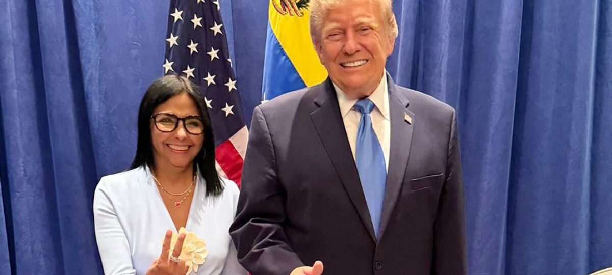 Venezuela e oposição selam pacto para eleições presidenciais com apoio norte-americano