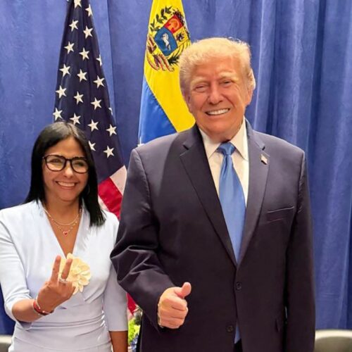 Venezuela e oposição selam pacto para eleições presidenciais com apoio norte-americano